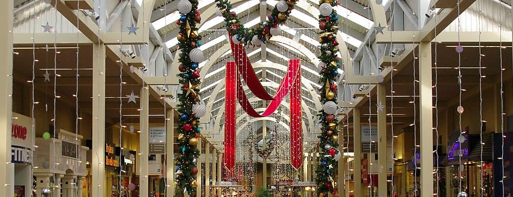 extra hours earned by being an off duty cop inside a mall decorated for christmas