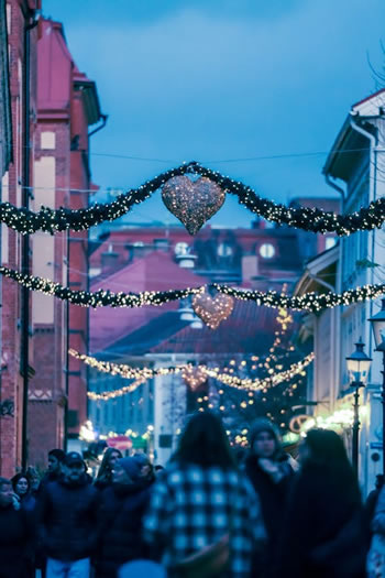 holiday street lights